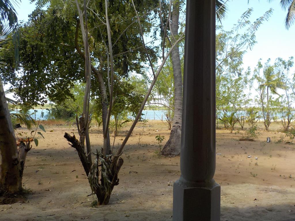 Reef Pasikudah Hotel Nachivantivu Luaran gambar
